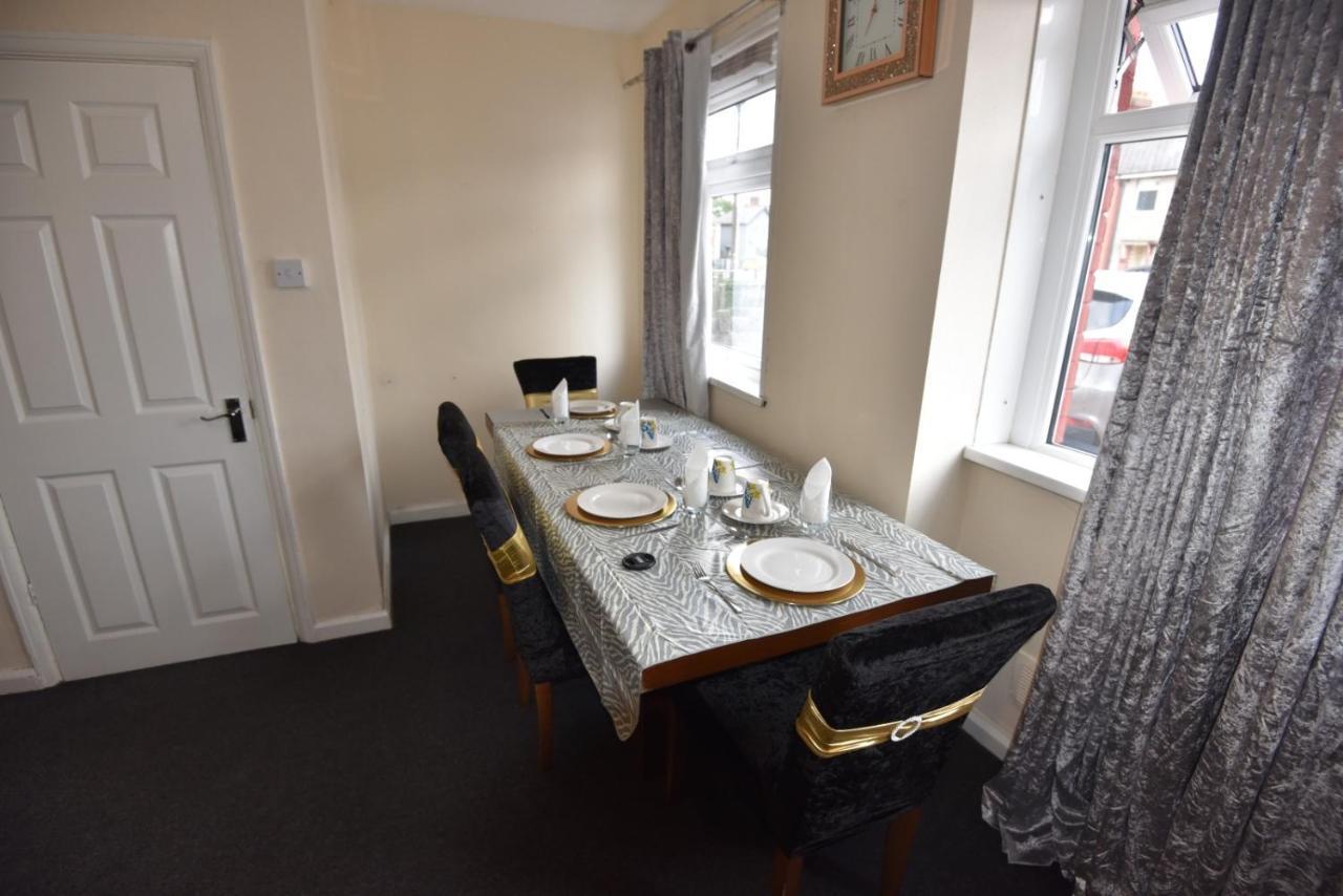 Lovely Holiday Home Near Cardiff City Centre - Madoc Road 3 Bedrooms Sleeps Up To 7 Exterior foto