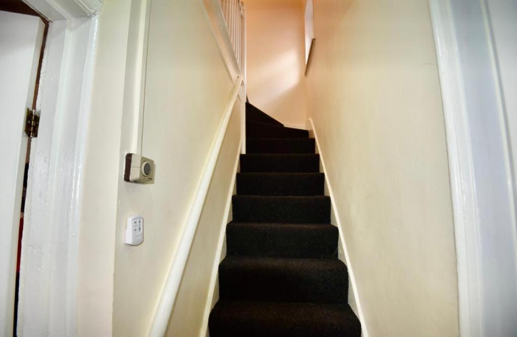 Lovely Holiday Home Near Cardiff City Centre - Madoc Road 3 Bedrooms Sleeps Up To 7 Exterior foto